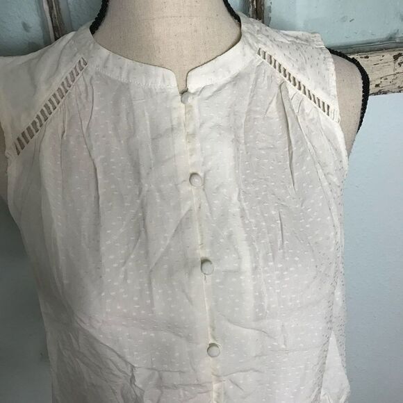 Chelsea28 Women's Ivory Button-up Sleeveless Blouse Size Small NWT - Picture 6 of 10